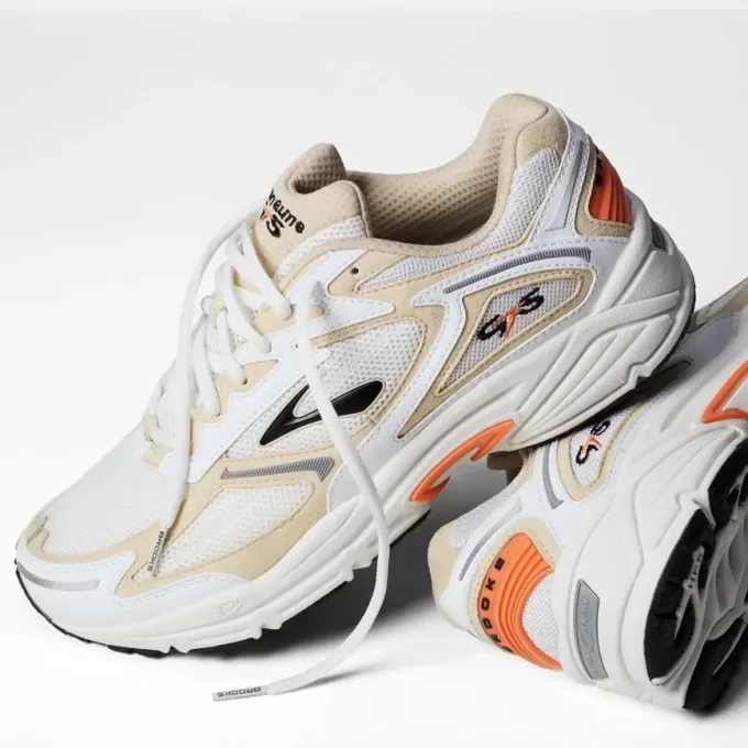 Brooks Adrenaline GTS 4 Brooks Adrenaline GTS 4