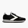 Brooks Chariot