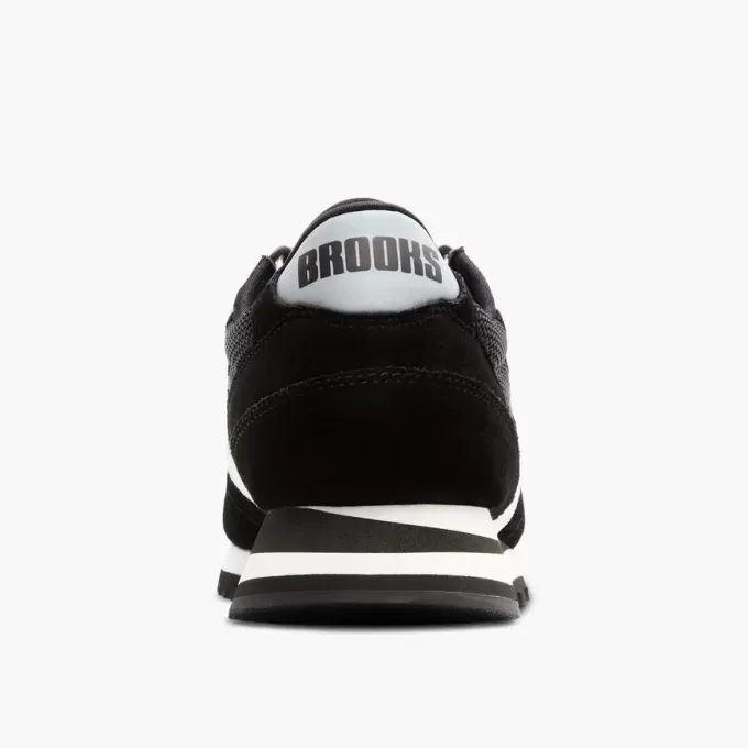 Brooks Chariot