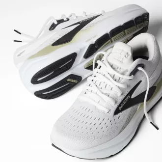 Brooks Ghost Max 3