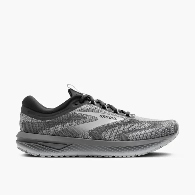 Brooks Revel 7