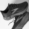 Brooks Revel 8