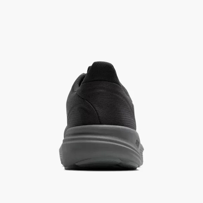 Brooks Revel 8