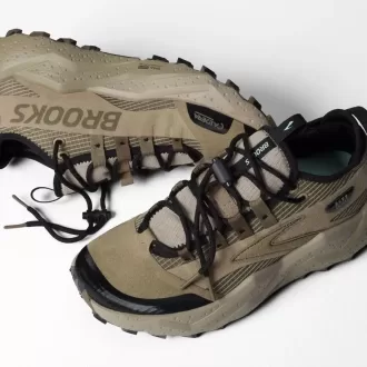 brooks rsvp gallery x caldera 8 2 330x330 - Brooks RSVP Gallery x Caldera 8